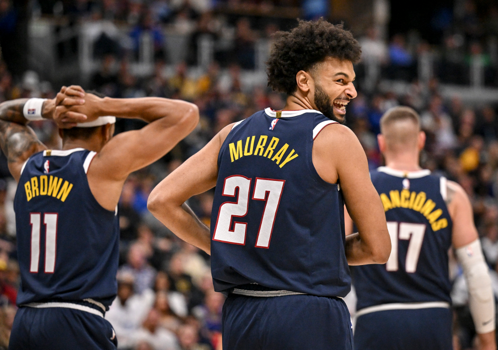 三节三双早早打卡！约基奇又迎4里程碑太轻松 开场花穆雷邪魅一笑