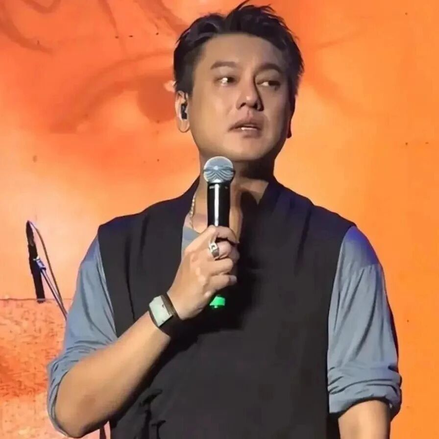 朱孝天回应阿信感谢，自曝没再收到邀约，讽刺阿信爱说场面话