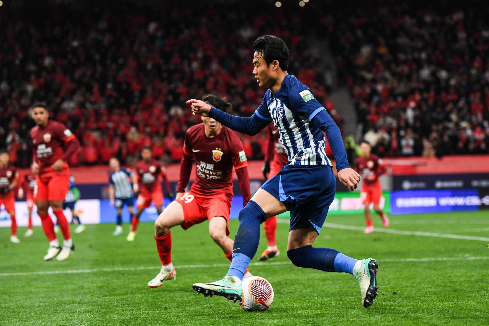 中超转会 曝泰山接触朴志洙 津门虎报价萨缅托 国米旧将加盟北方球队