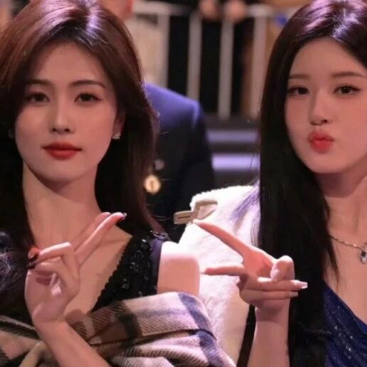 白鹿和赵露思竟然抢上压轴了？张馨月讨好老公虐待保姆？王影璐抢了丞磊的座位？