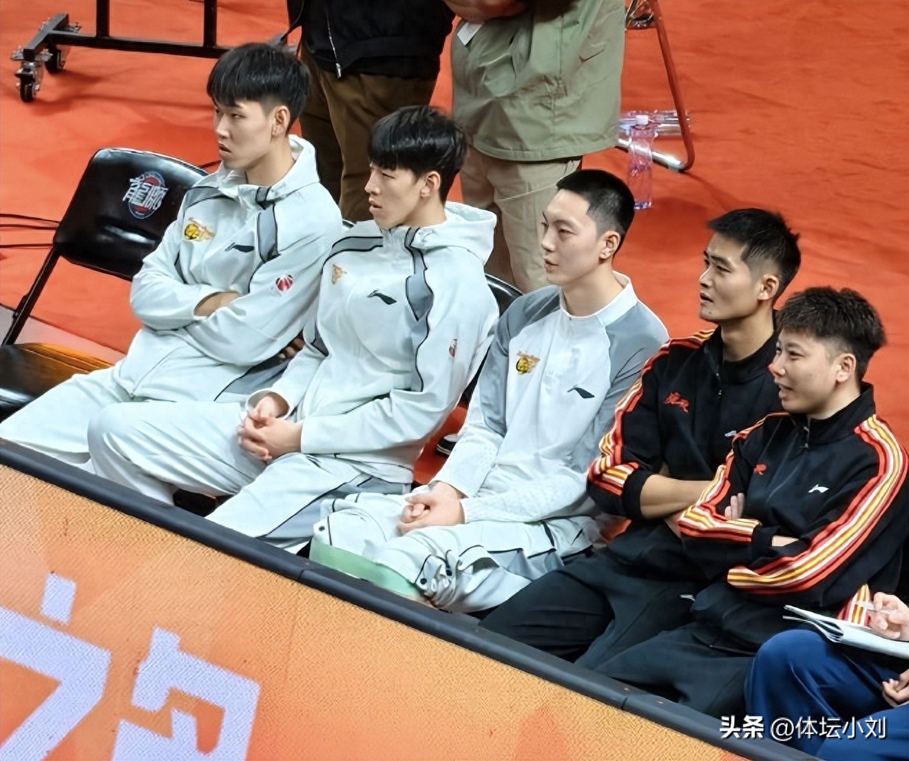 8分完胜！广东豪取5连胜：徐杰飙5三分，萨林杰爆砍32分11板