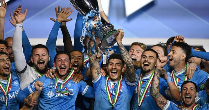 体坛联播｜那不勒斯夺队史第3座意超杯冠军，伊萨克接受手术