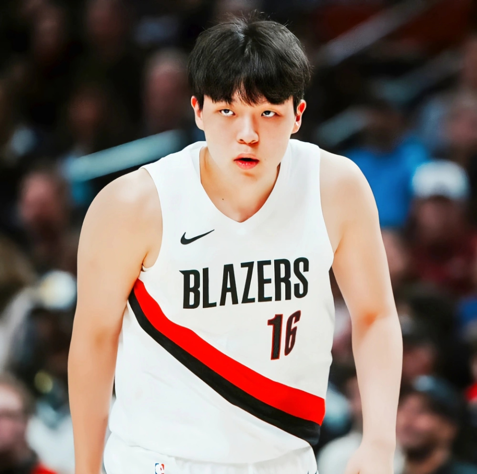 开拓者大战活塞，克林根+罗威出战，杨瀚森听天由命，等待机会！