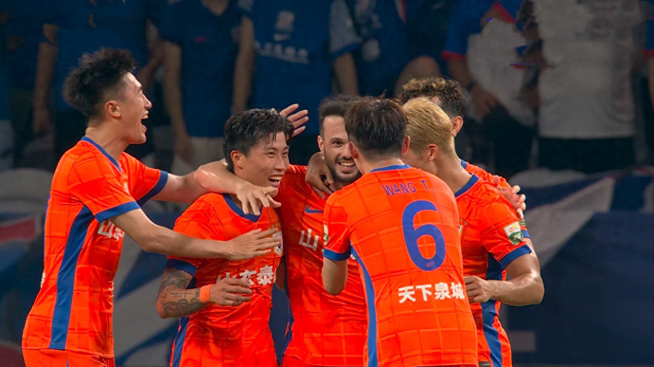 马德鲁加留队不稳，泰山队补2位置可争冠 韩鹏不是名义主帅 B队重组