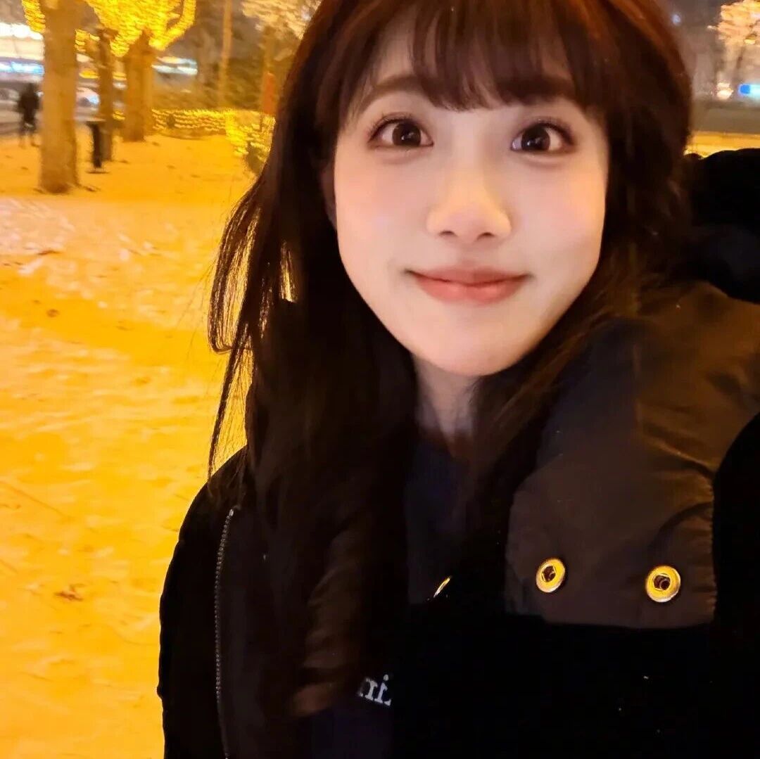 歌手李艺彤官宣离开丝芭传媒：期约已满，转身谢幕，丝芭传媒转发祝福