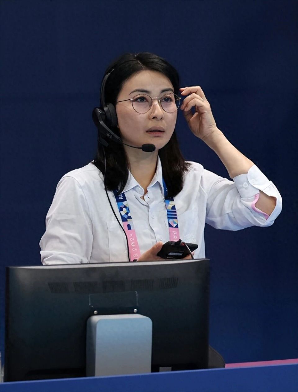 44岁郭晶晶2025杀疯了！如今再破天花板，让整个贵妇圈沉默了