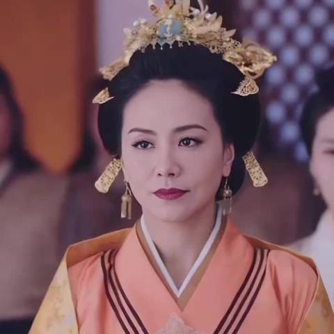 叱云柔太有气质了，举手投足都透着上位者的气息