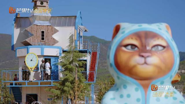 王铮亮新家满屋子的手办和电竞设备 简直就是所有男孩子的梦中情家