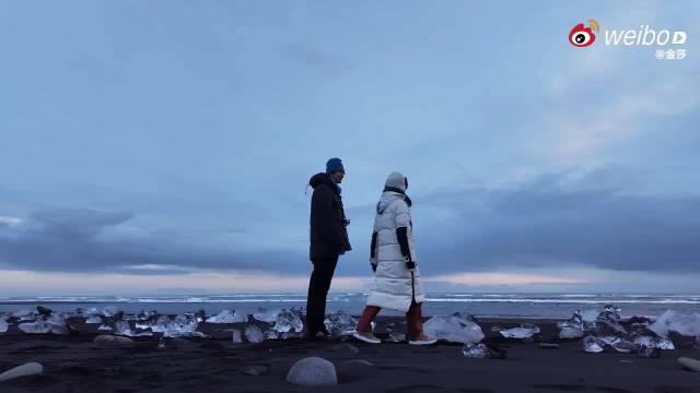 孙丞潇冰岛极光下求婚金莎，三年姐弟恋修成正果