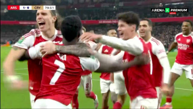 终于打破僵局！角球造乌龙！ 1-0