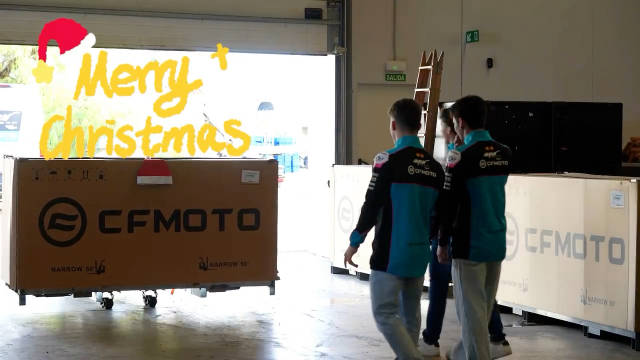 CFMOTO圣诞发布450、675 SR新车，献礼霍尔加多与大卫