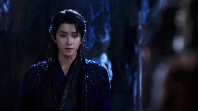 奇风守坟等兄归来却遭断腿之祸，施暴者反成兄之好友