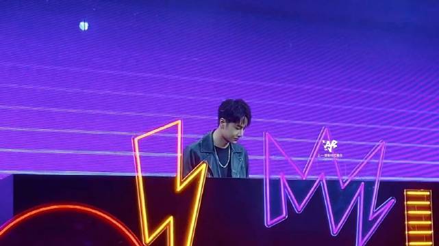 我不允许还有人没有看过dj王一博