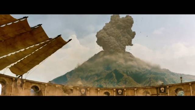 成龙现身意大利庞贝古城引热议