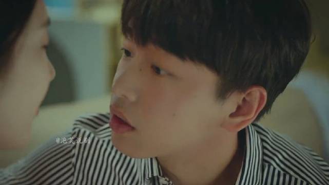 20岁小伙爱上40岁富婆，人生就此开挂