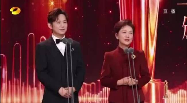 何炅遇海霞激动捂脸，金声奖现追星名场面