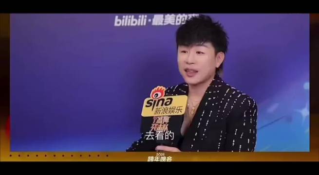 胡彦斌低调现身林俊杰演唱会，称只为学习舞台经验
