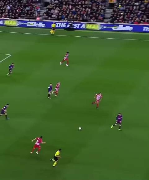 1819赛季梅西单兵检阅马竞防线