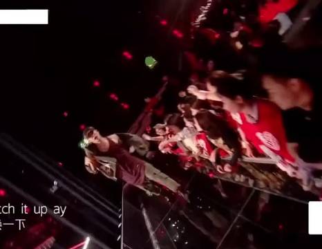 王嘉尔跨年锁定湖南卫视，旅行必备正能量