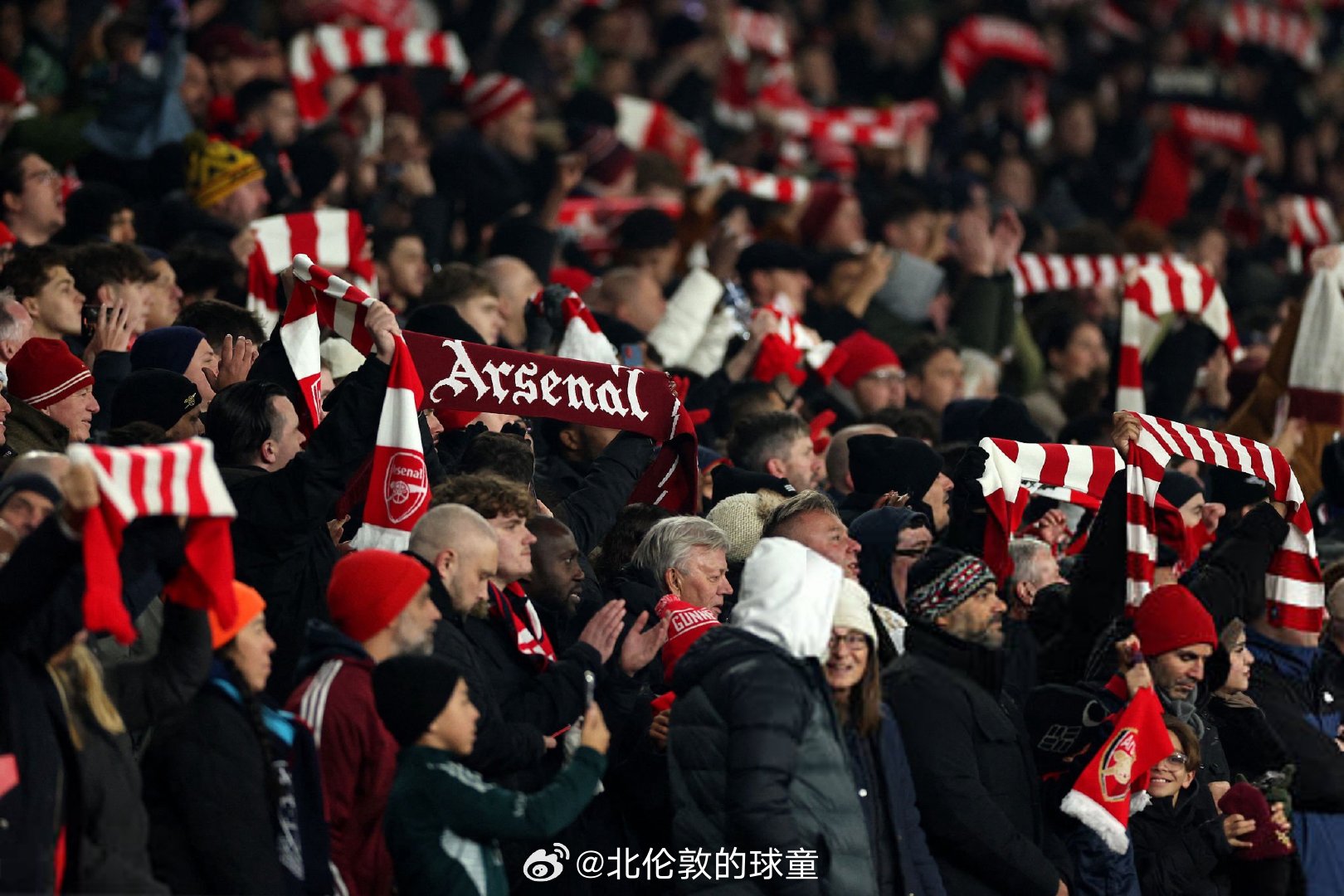 联赛杯比赛瞬间