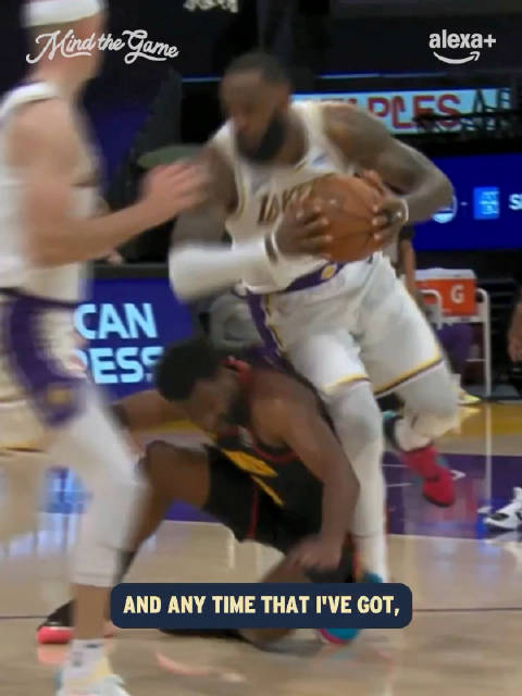 詹姆斯回忆2021年脚踝受伤险终结连续得分上双纪录