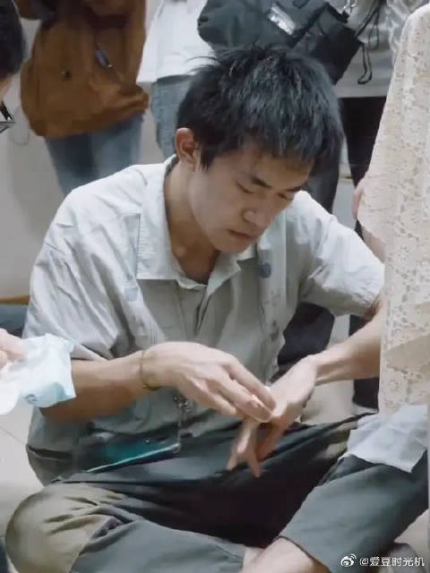 吃糖的花絮都让人一秒泪崩