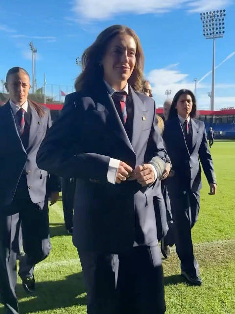 当一群女孩成为野心家 野心与能力完全相配，雌鹰般的女性，我们有一队