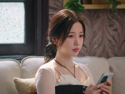 虞书欣新剧《双轨》评分6.7，剧本被指拖累演员表现