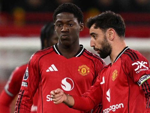 曼联渴望将迈努留在老特拉福德，因为中场球员寻求退出