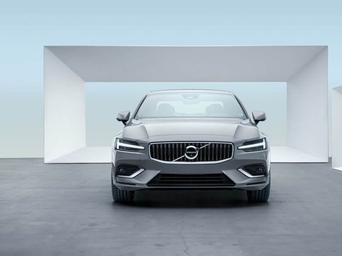 2026款沃尔沃S60或许就是一个新的答案