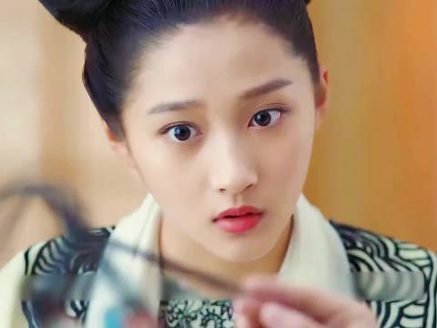 女子收弟弟皮影人惊见亡故闺蜜