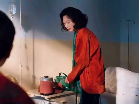 王佳佳《老舅》生活流演技获赞，16年深耕角色看哭观众