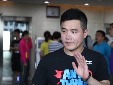 国乒教练竞聘报名已超10人!王楚钦恩师被曝有望回归,助力奥运冲金