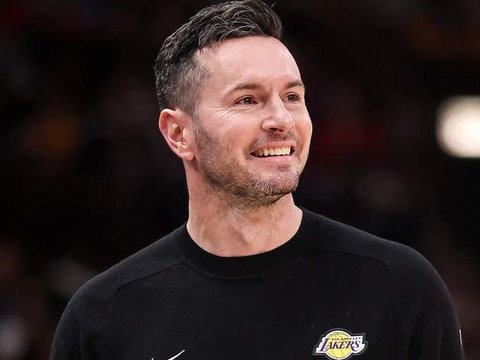 湖人108-132太阳遭4坏消息！防守一塌糊涂，艾顿无球权，配角拉胯