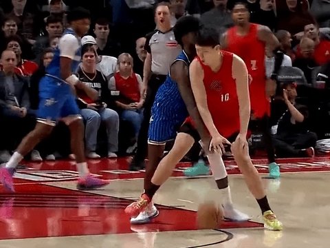 杨瀚森连弃5场仍影响攻守！首节拿捏内线，次节无球权，正负值第1