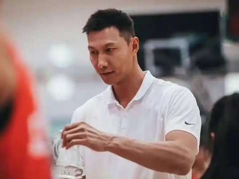 身材消瘦，易建联或遇麻烦，涉及2家公司，妻子分居美国悬念揭晓