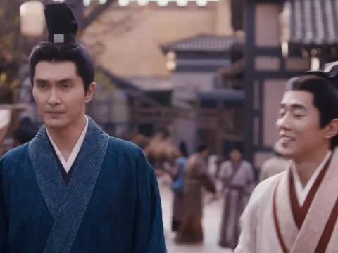 将军面和镜子说话，还救轻生女子？