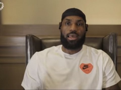 聪明球星利用规则得到罚球，詹姆斯超级纪录终结，很遗憾