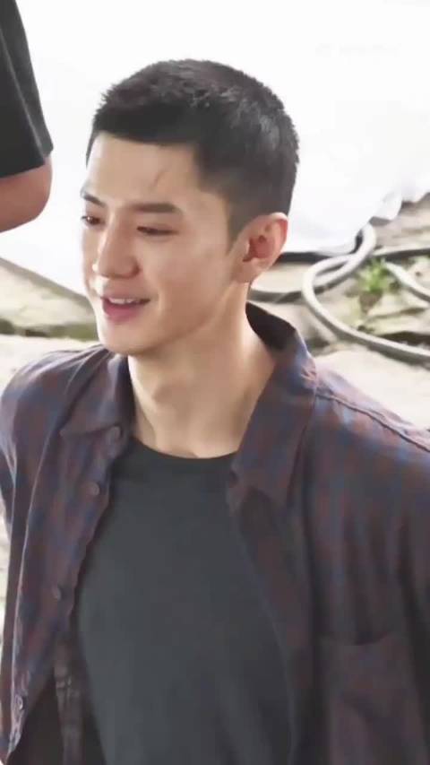 陈哲远演技获赞，多角色塑造鲜活立体