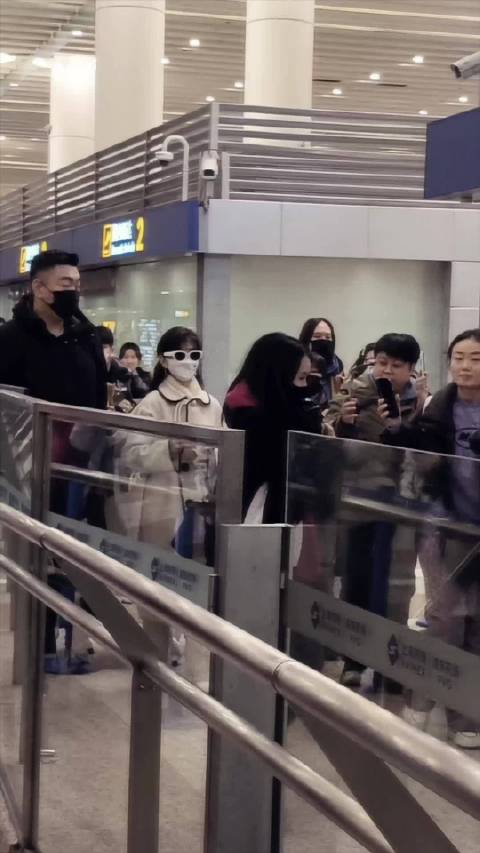 希望时间慢一点，我们还有好多好多年