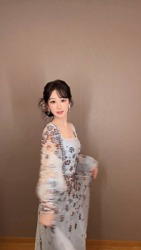 我们各自努力我偷空爱你@杨紫 杨紫玉兰花开君再来造型