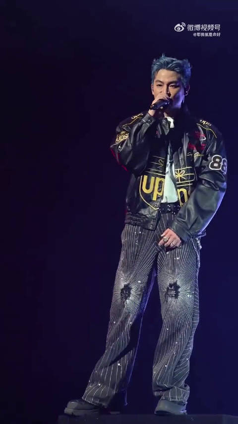 谁能拒绝欧豪的硬核歌词啊！又拽又刚，直接帅到我心巴上！