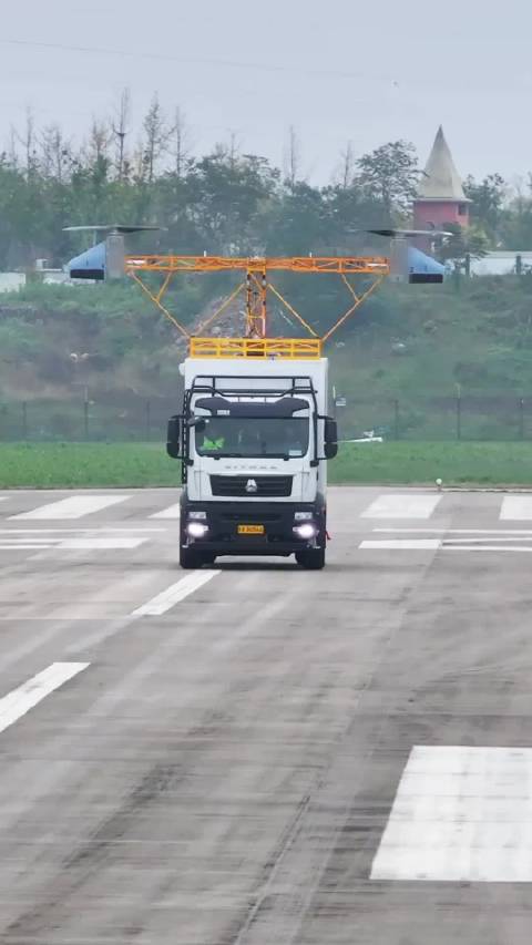 飞行汽车试跑测试模拟真实飞行气流