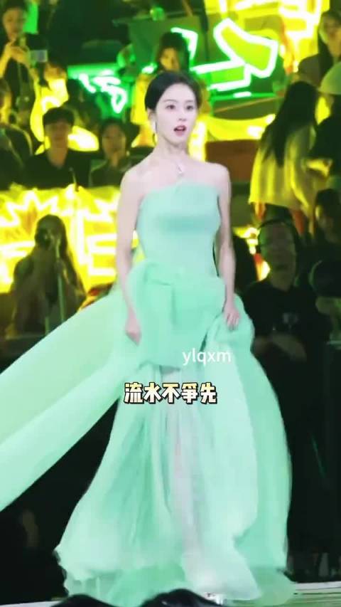 满分女嘟嘟！ 陈都灵 女性 成长 楚朝 雾妄言