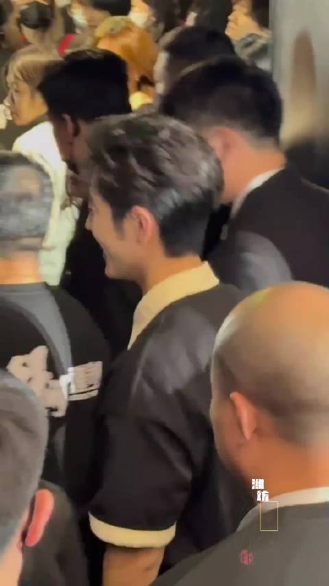 肖战主演电影《得闲谨制》正在热映，评价非常好的电影，欢迎大家来看