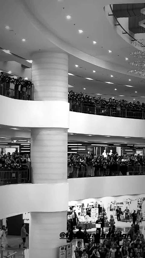 每天就是工作工作工作，一天当48小时用