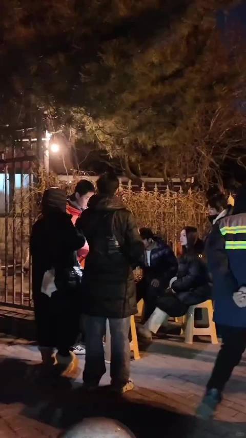 胡歌李沁人间有味路透 樊大成骑自行车带杨雨竹