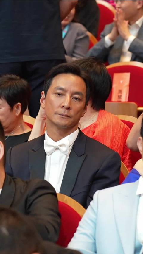 那些年我们追过的男神们，祖哥吴彦祖、辉哥梁家辉、明哥黄晓明