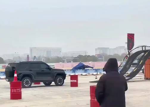 魏总：越野车的真谛在于慢，慢才能掌控全局