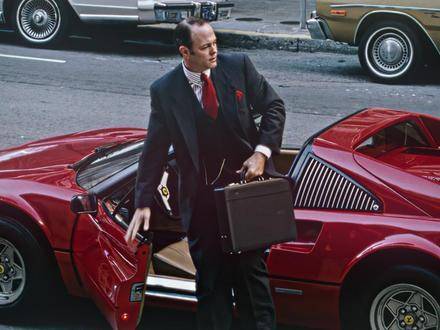 “他始终执着于追寻幸福”